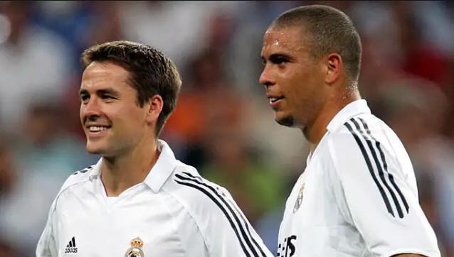 何球员都是 何球员都是